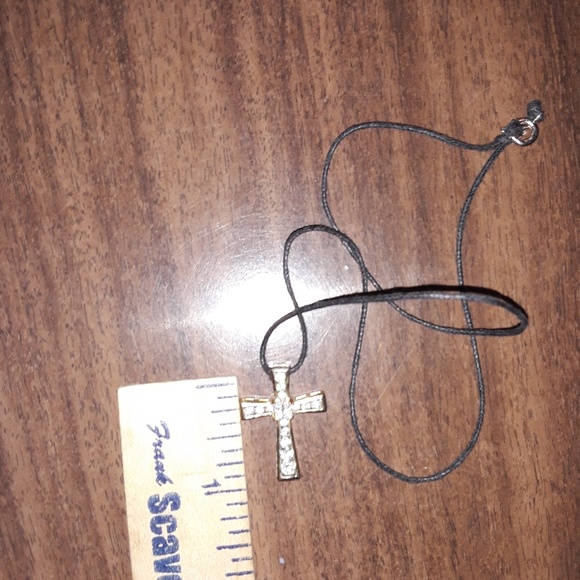 Cross pendant / black silk cord - Picture 2 of 2